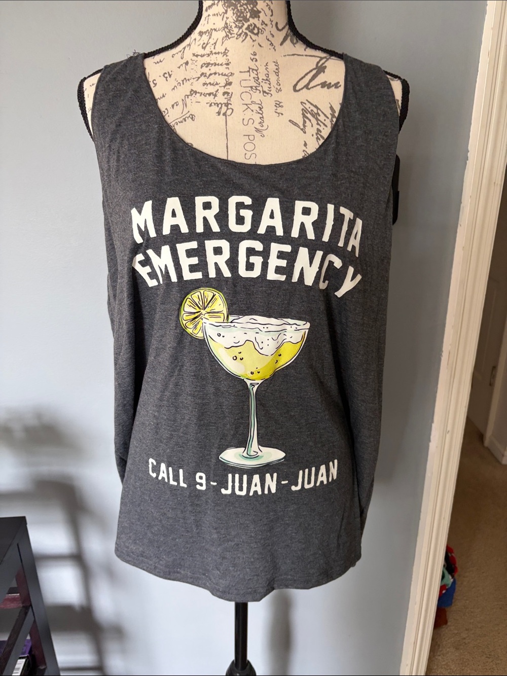 NWT Margarita Emergency Graphic Tank Top - Charcoal XXL